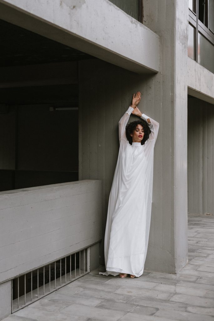 Clémentine Iacono - Robes de mariée sur-mesure Lyon - Simone